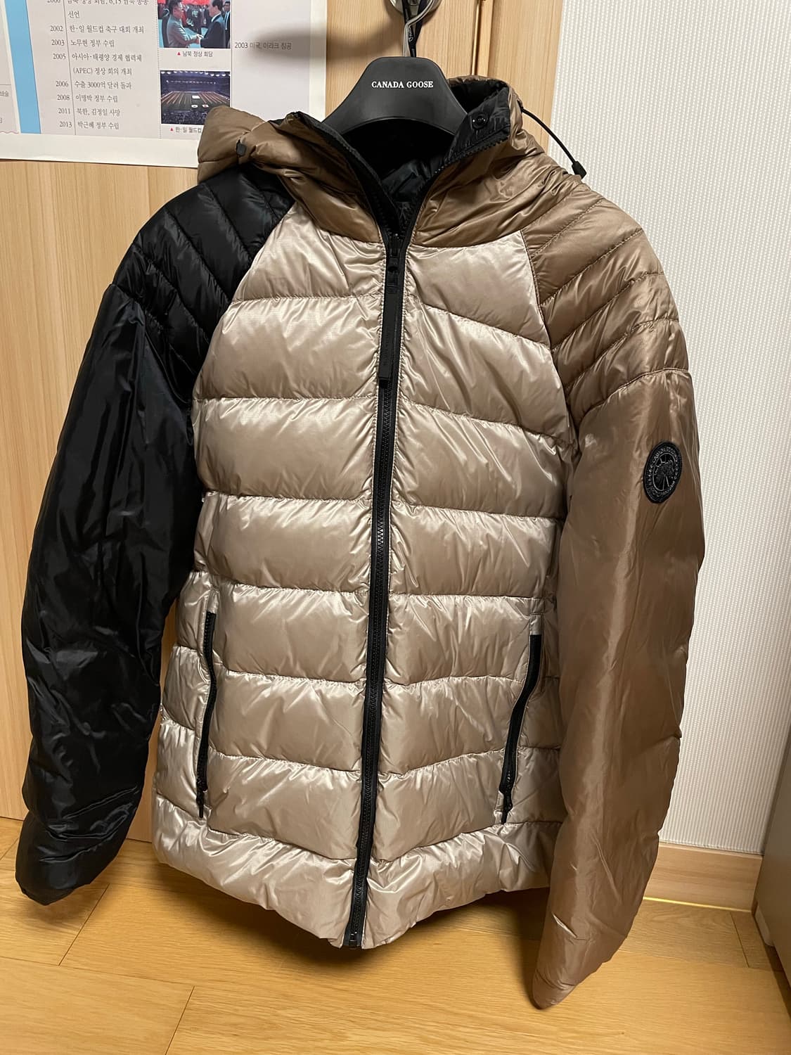 캐나다구스 패딩 리버시블 블랙/골드 상품이미지1