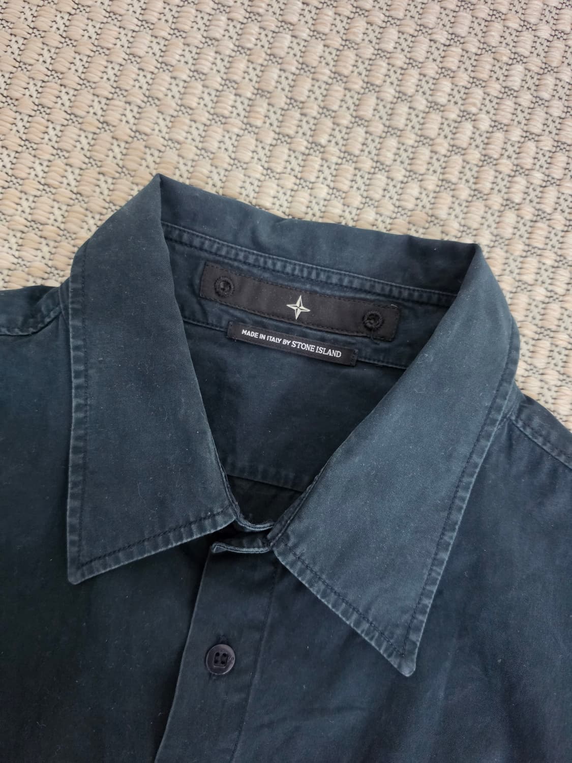 03SS 스톤 아일랜드 다크 그린 버튼업 셔츠 상품이미지2