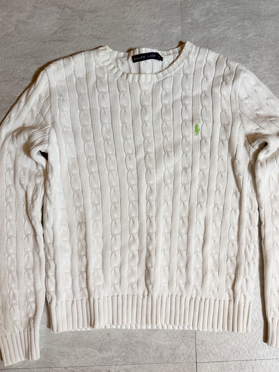 폴로 꽈배기 화이트 니트 상품이미지1