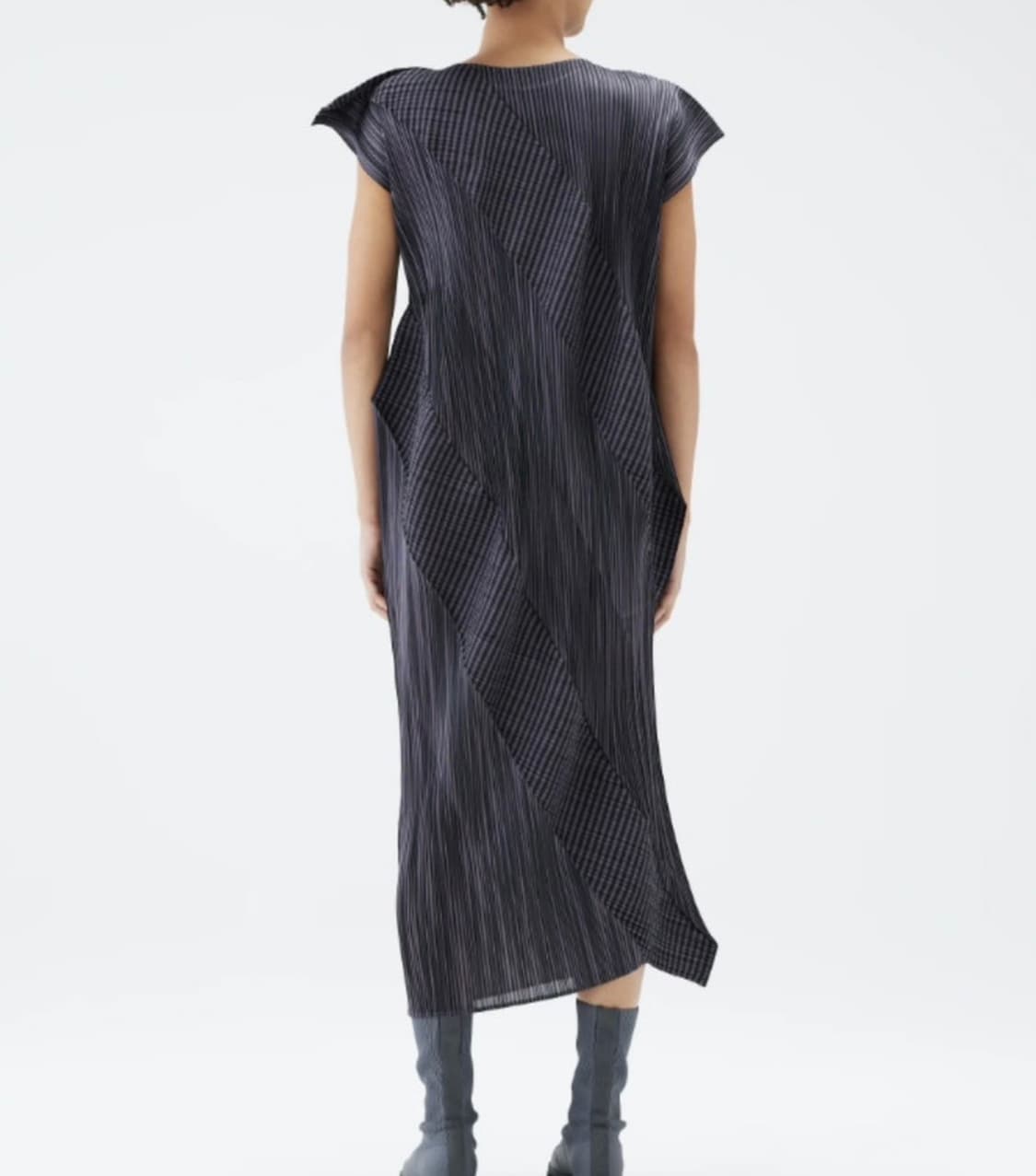 플리츠플리즈 코스믹 레이 원피스 상품이미지9