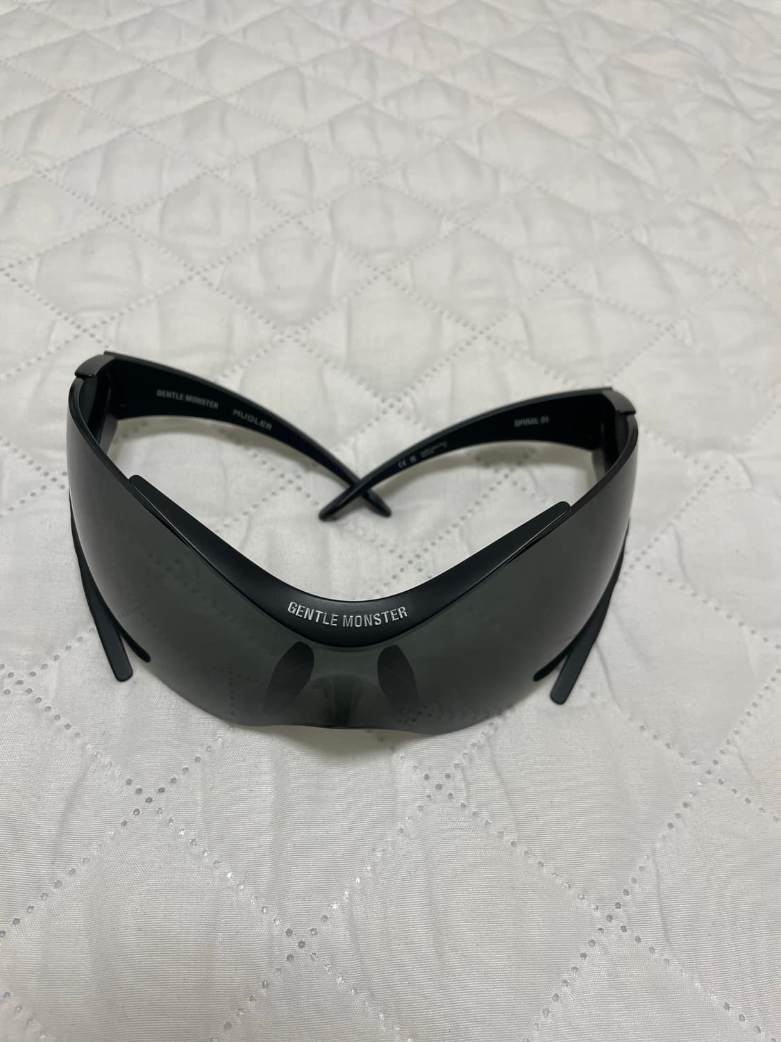뮈글러 mugler x gentle monster 상품이미지2