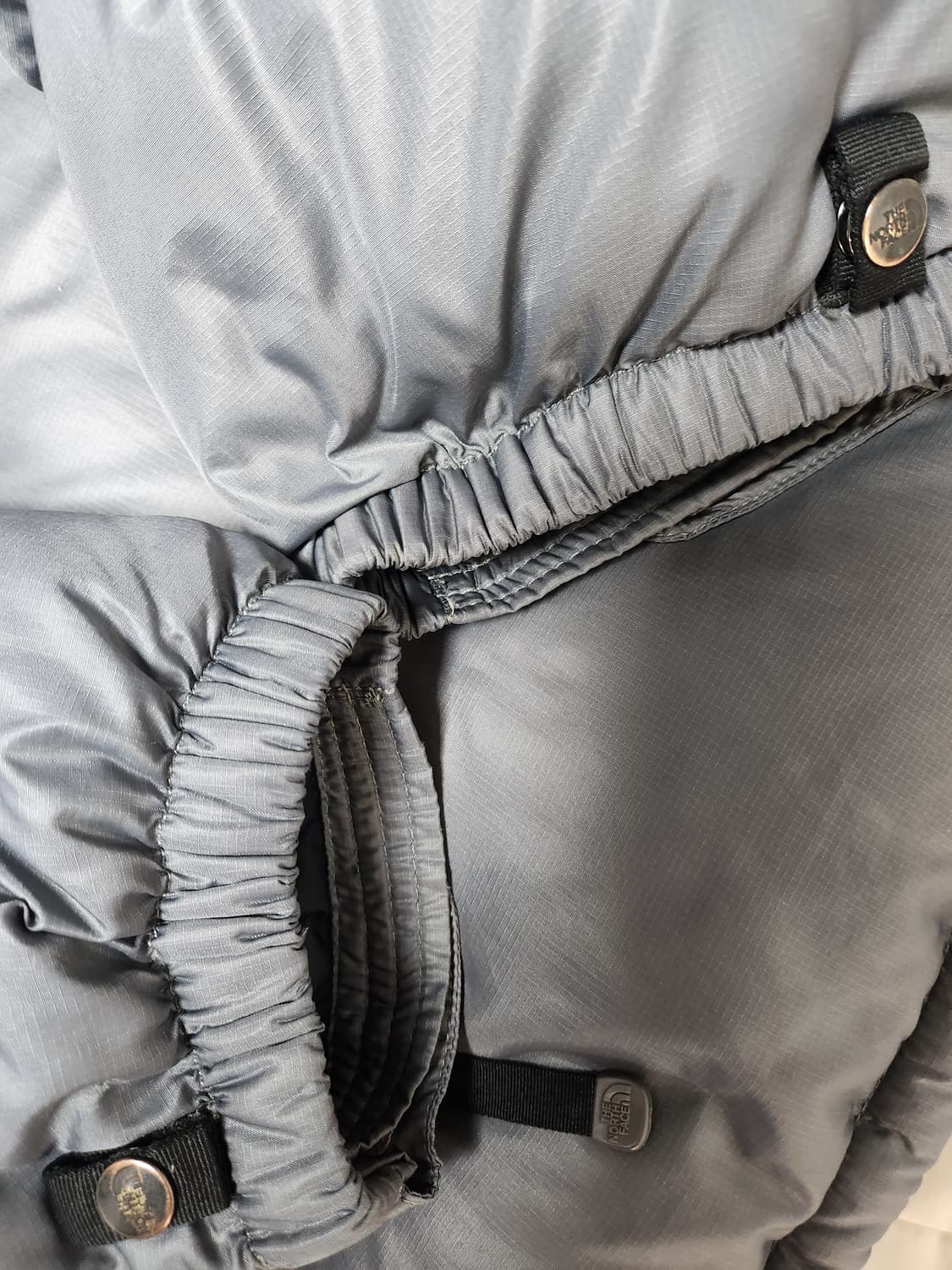 (105) 노스페이스 1996 눕시 700 패딩 그레이 회검 상품이미지5