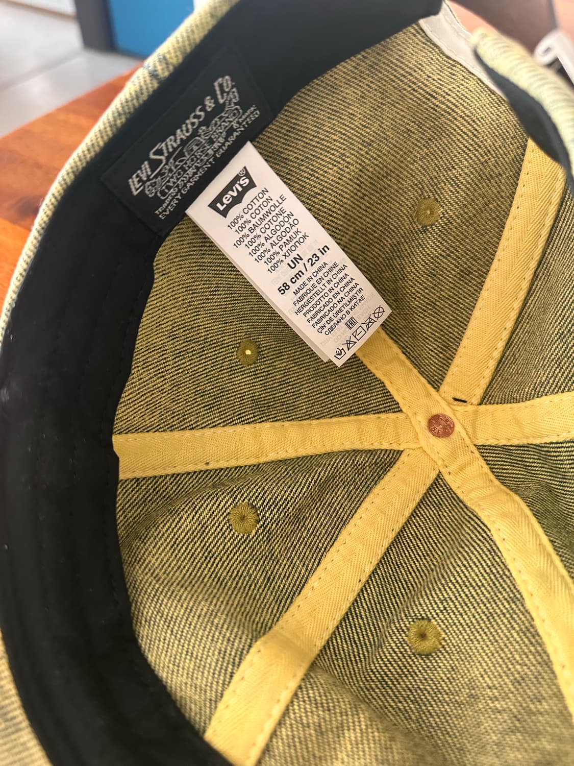 리바이스 에센셜 모자 팝니다 상품이미지2