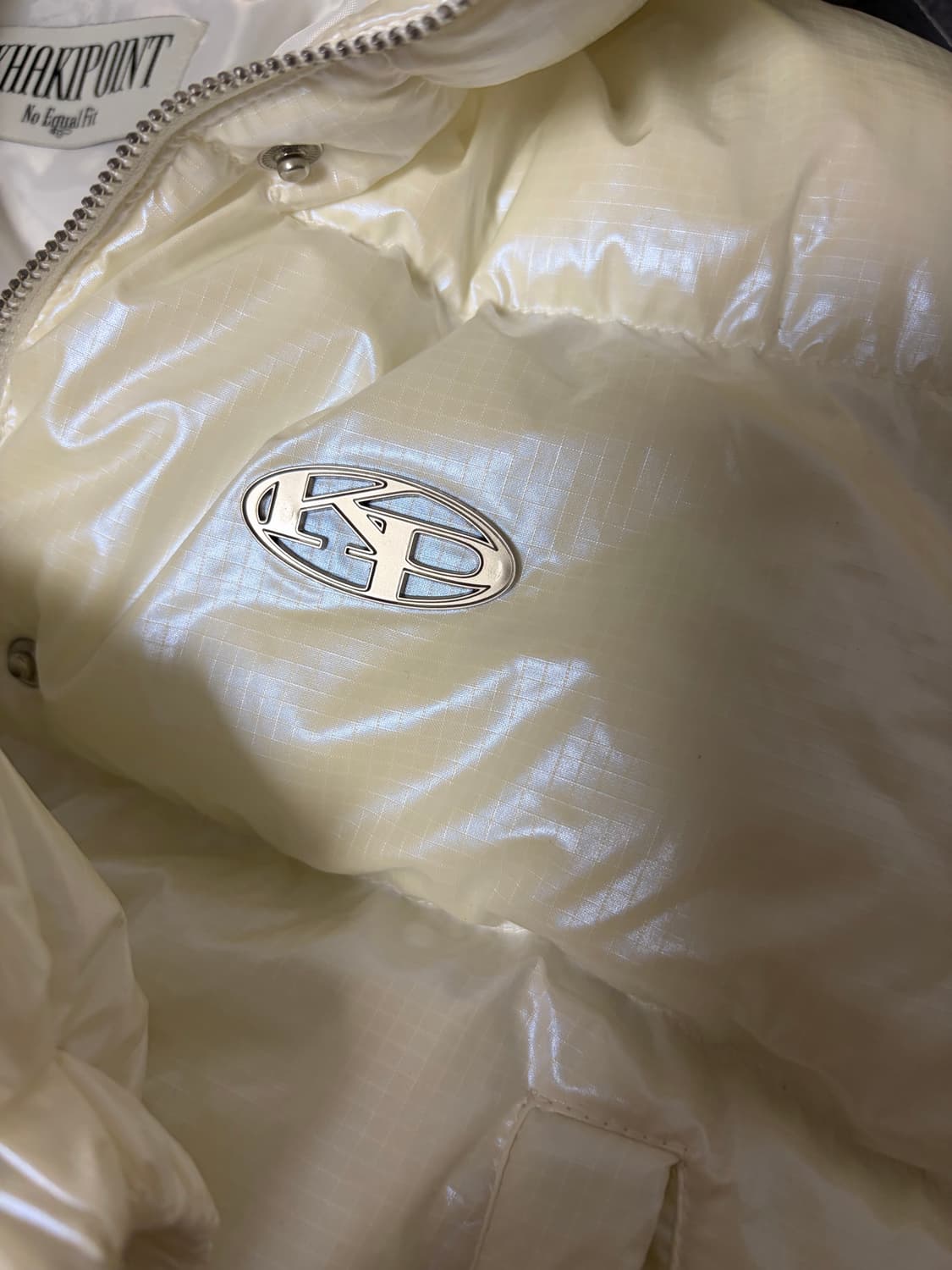 카키포인트 숏패딩 아이보리 상품이미지8