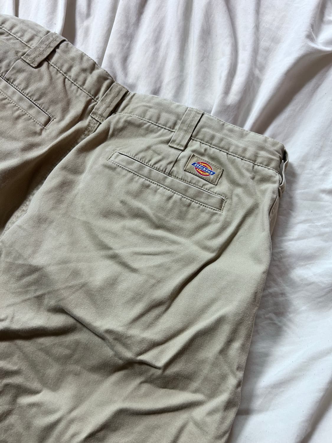 디키즈 레드체크 로고 베이지 반바지  상품이미지4