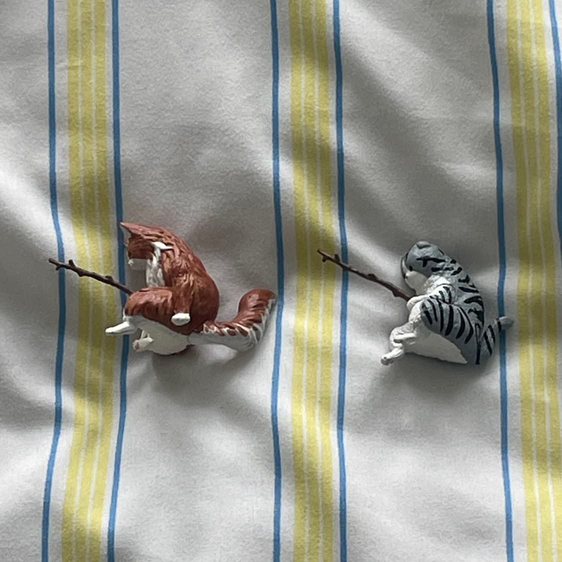 낙시 공양이 피규어 가챠 2종 세트 상품이미지2