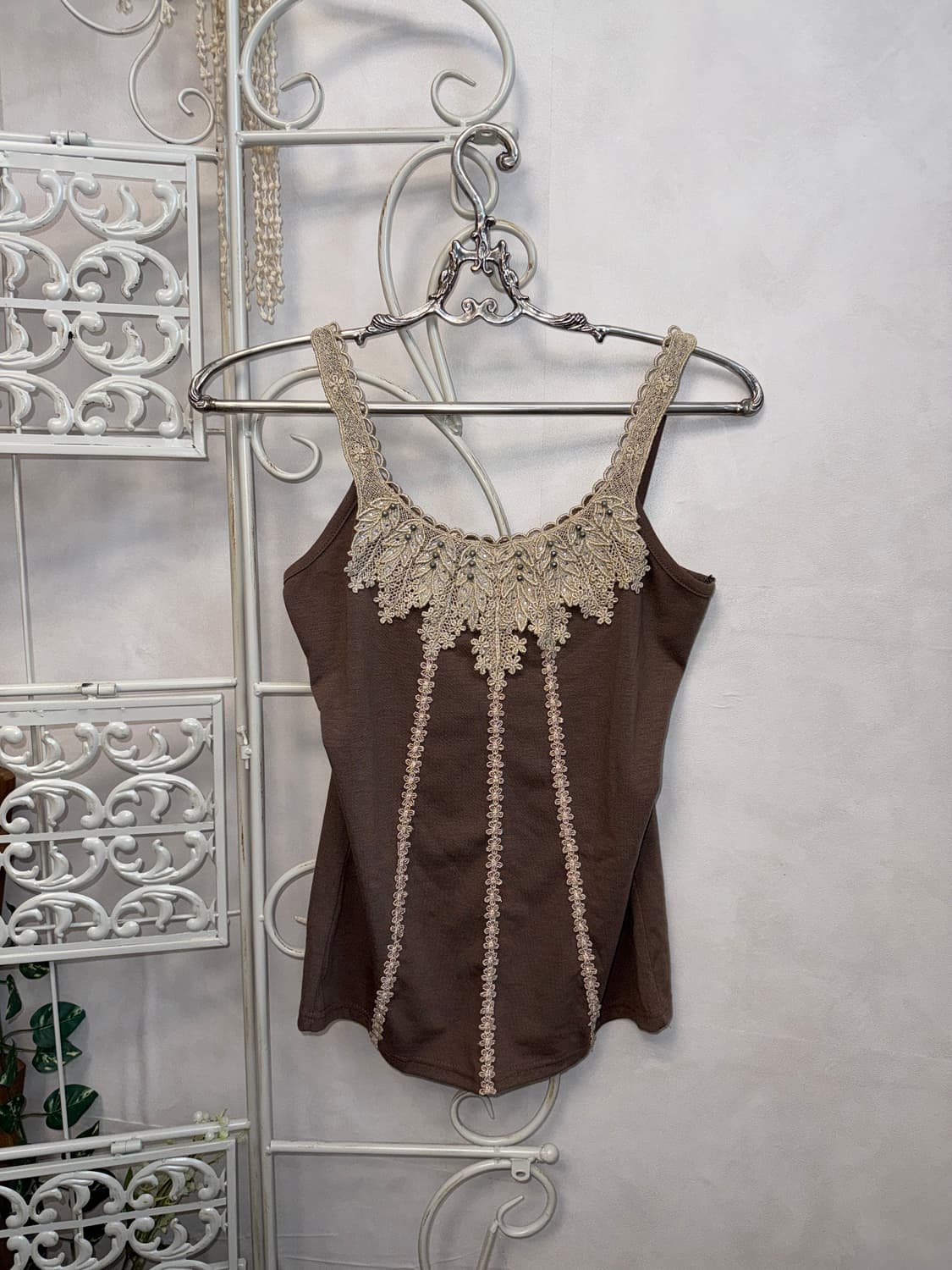 Brown oriental beads lace sleeveless 상품이미지1