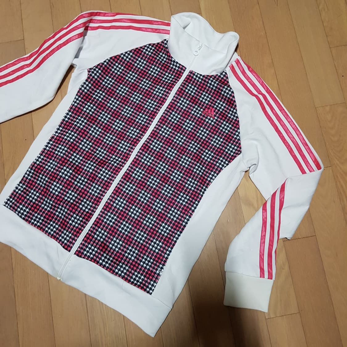 77 아디다스 여성 치도리 저지 트랙탑. 상품이미지1