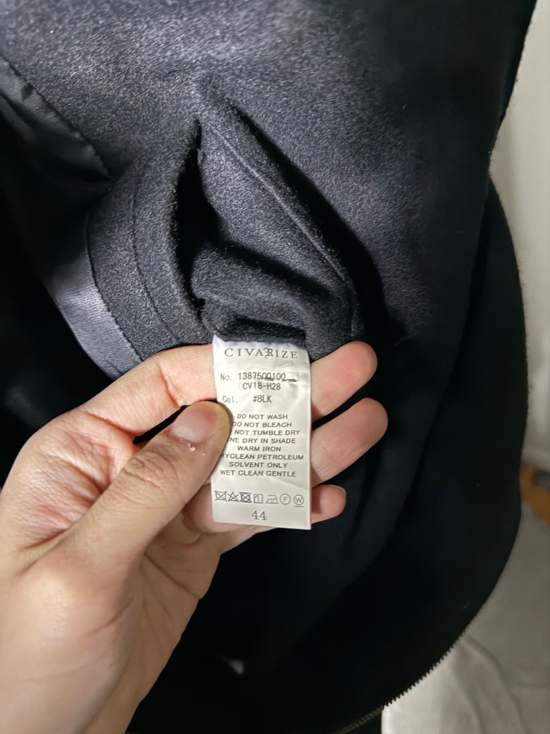 CIVARIZE Double Asymmetric Draped Coat 상품이미지8