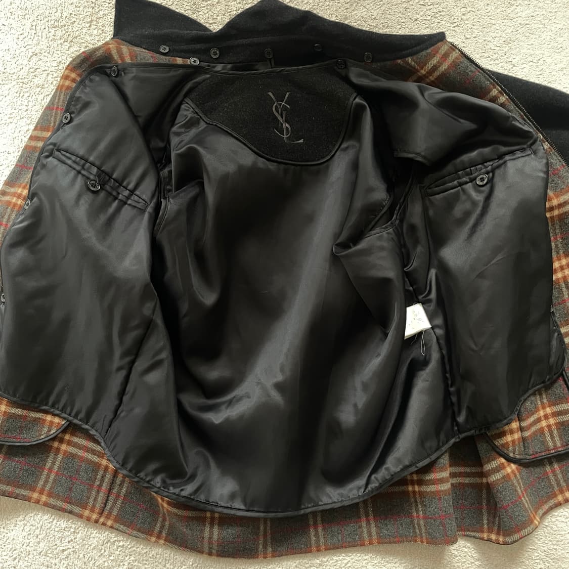 입생로랑 집업 상품이미지9