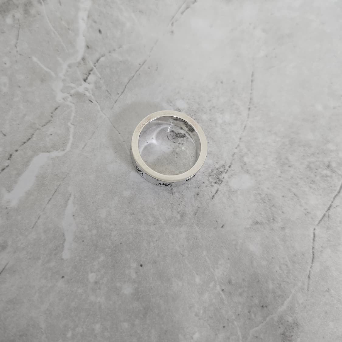 구찌 x 아디다스 인터로킹 G 링 반지 19호 판매 상품이미지4