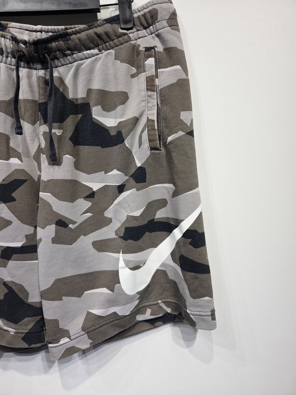 나이키. 남자 카키 빅스우시 하프팬츠_XXL 상품이미지3