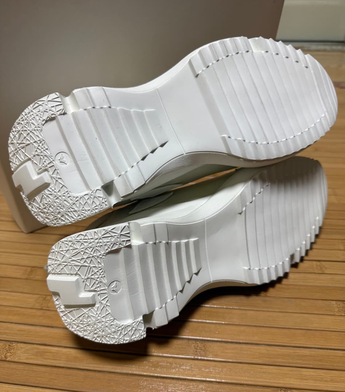 솔리드옴므 30주년 컬렉션 어글리 스니커즈(택포함) 상품이미지4