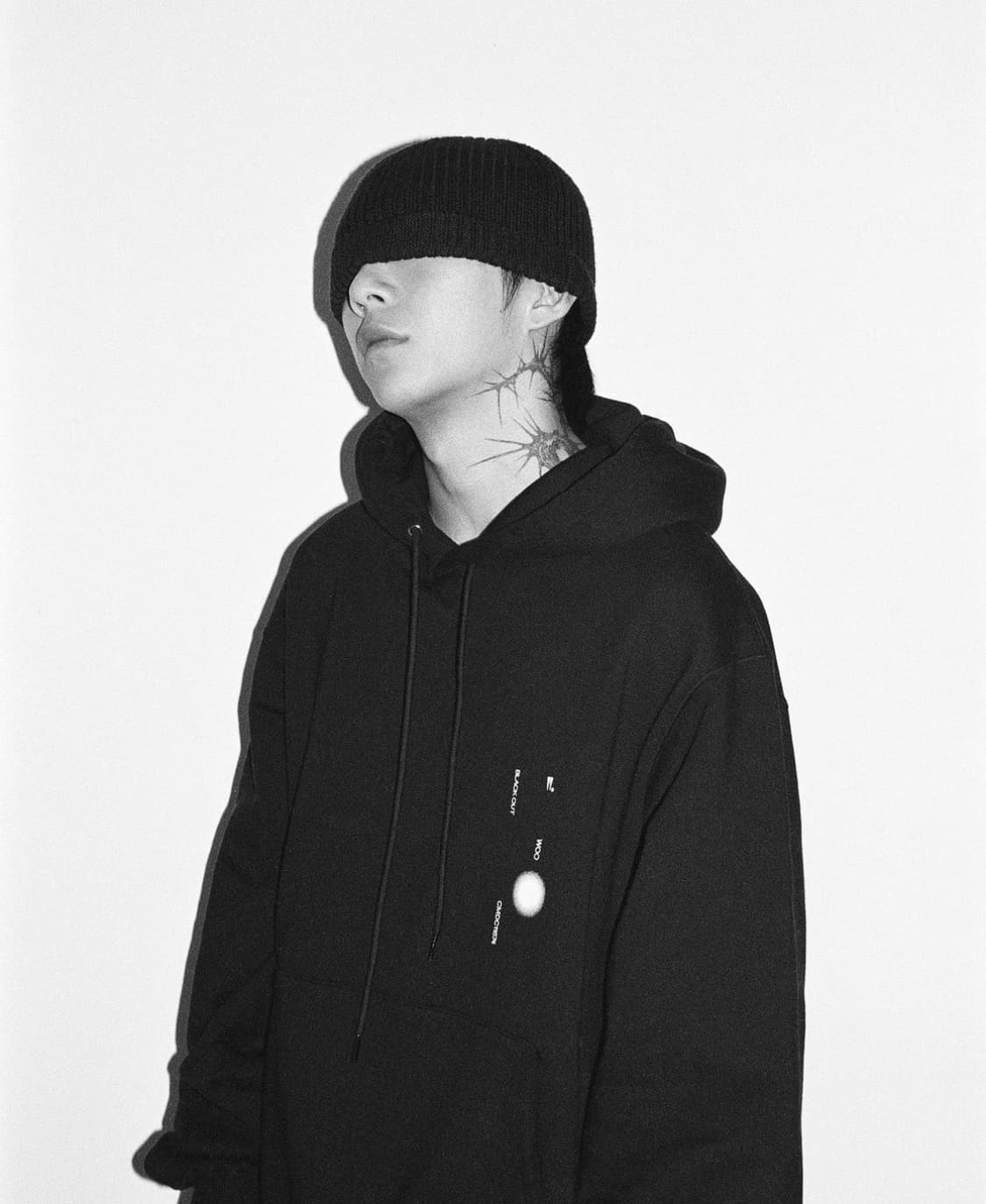 Hyein seo 우원재 블랙아웃 후디 3 상품이미지4