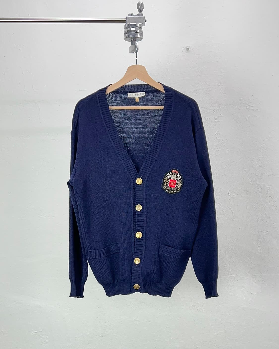 셀린느 네이비 트리옹페 와펜 패치드 니트 가디건 상품이미지1