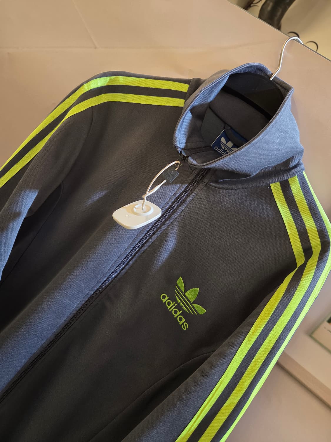 Adids 아디다스 그레이 네온져지 상품이미지1