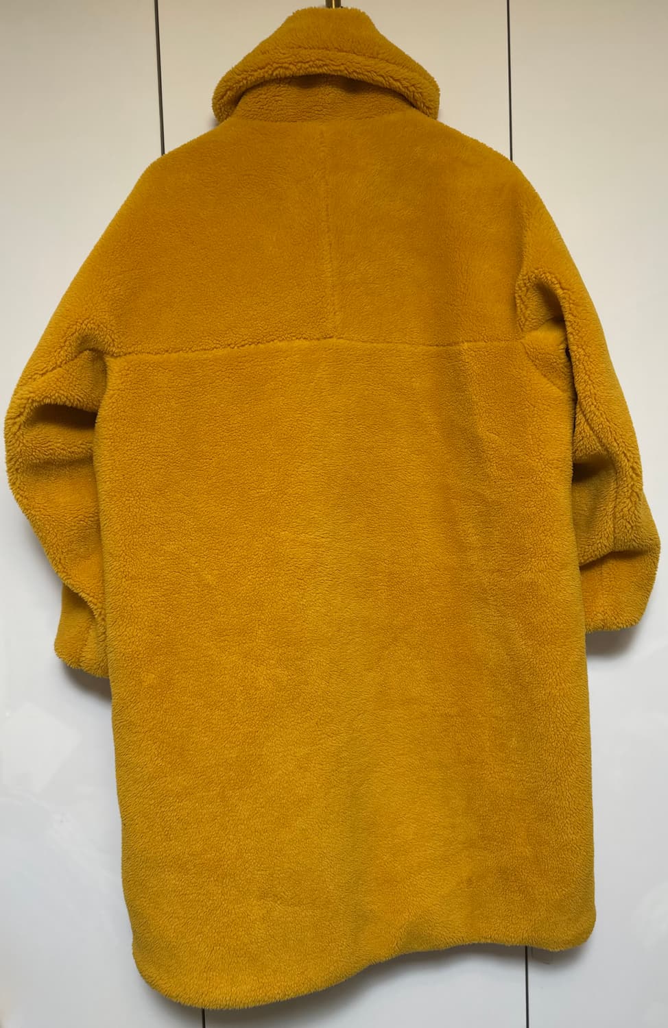 데상트 뽀글이 플리스 자켓 머스타드  상품이미지5