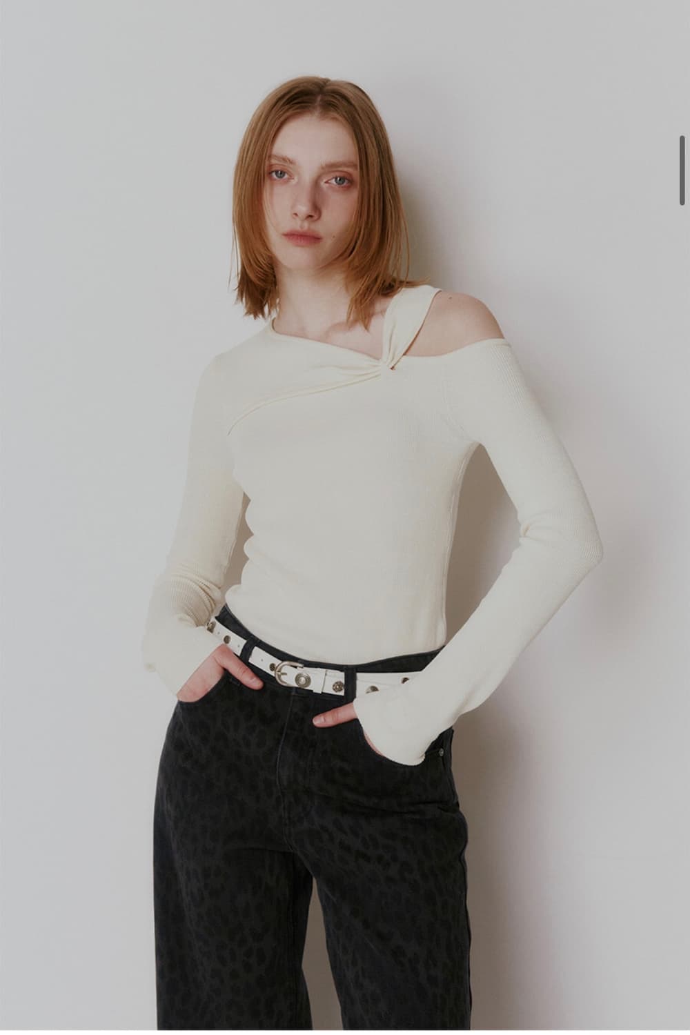 레이브 Twist Cut-out Knit 아이보리 상품이미지2