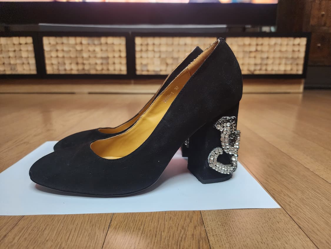 블랙 스웨이드 큐빅 힐 펌프스 37 상품이미지1