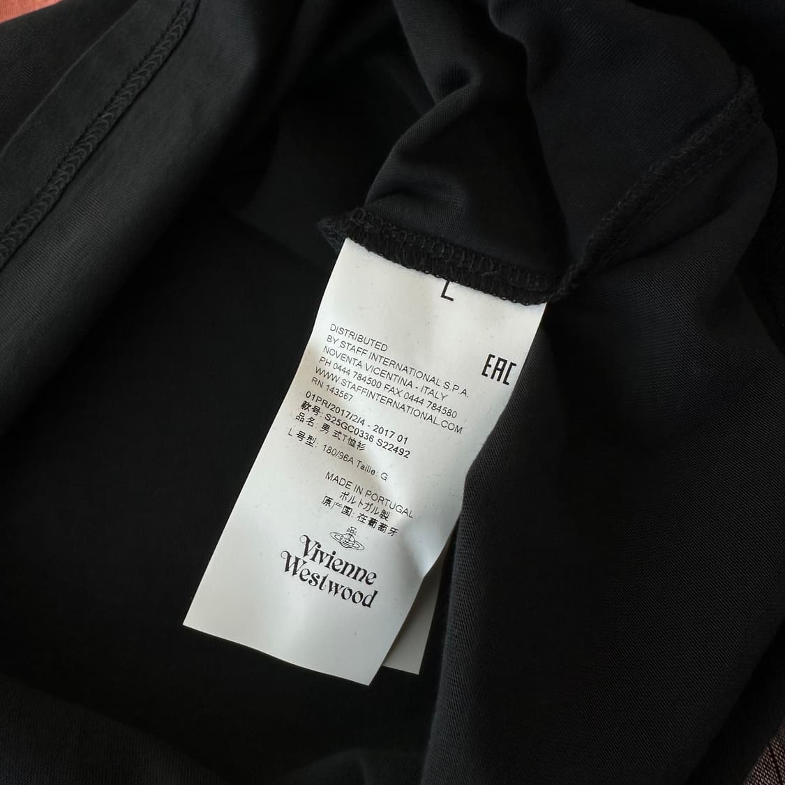 비비안웨스트우드 기후혁명 반팔티 상품이미지3