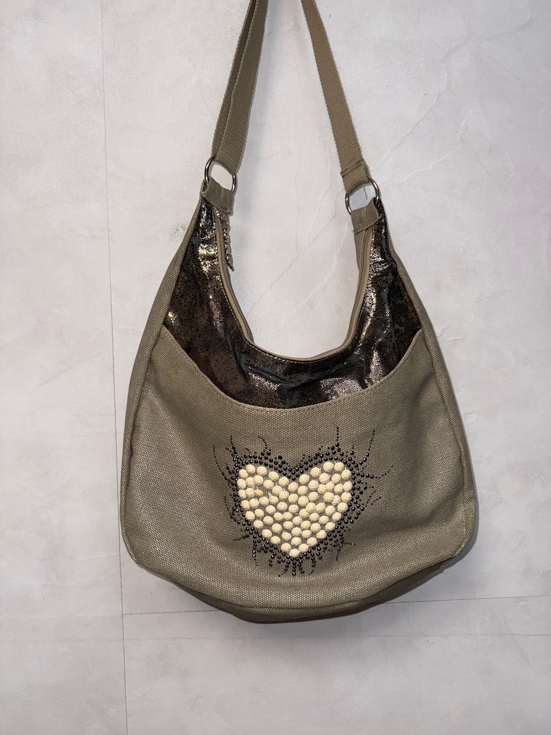 Gold beige glitter heart beads cross bag 상품이미지2