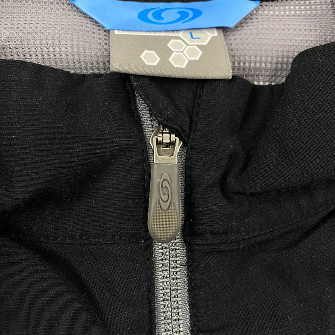 살로몬 액티 라이트 나일론 유틸리티 베스트 (100) 상품이미지7