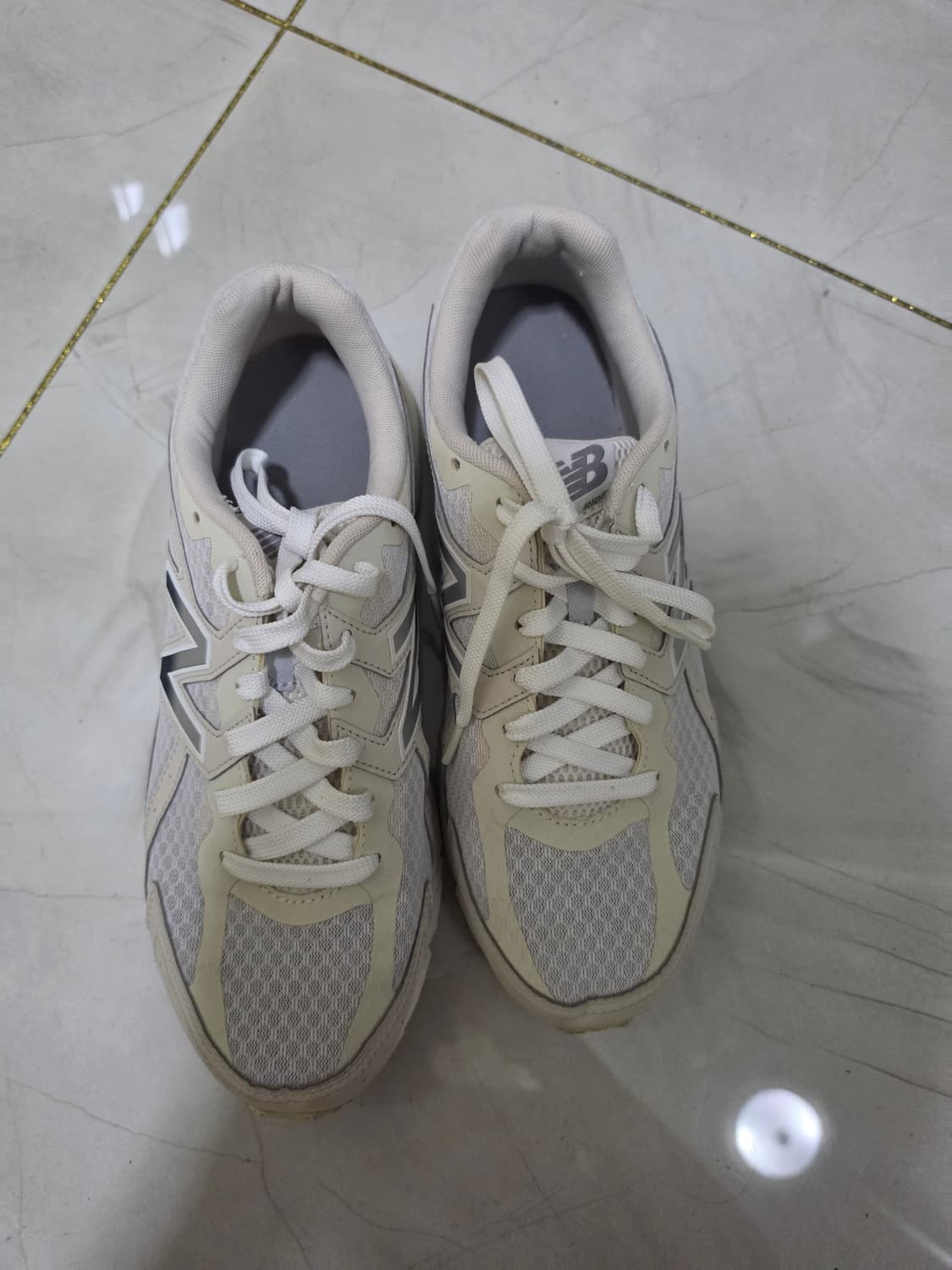 뉴발란스 운동화 270 화이트 상품이미지1