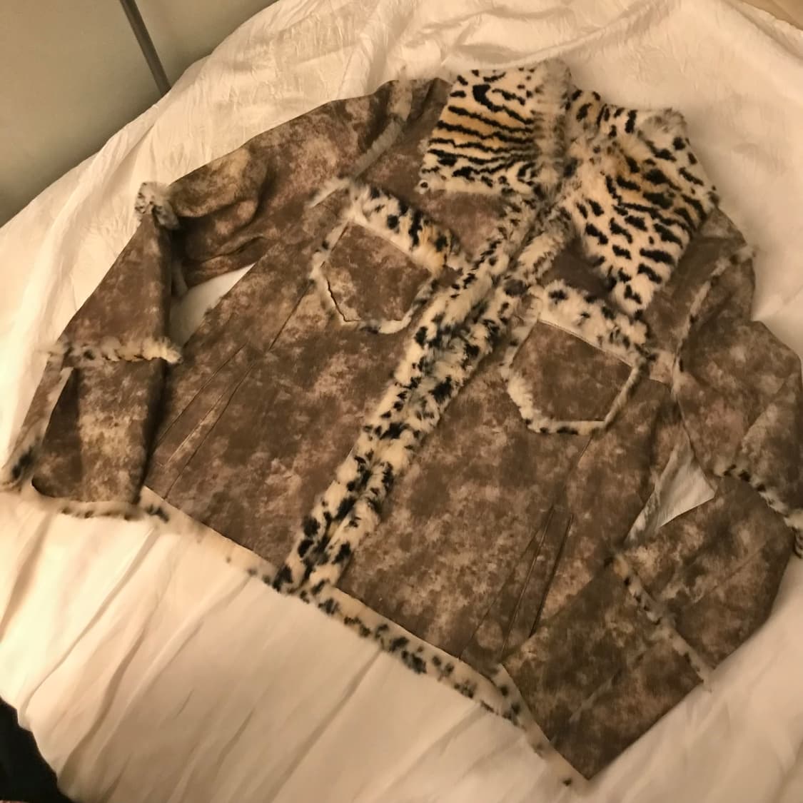 Vintage 갸루 레오파드 스웨이드 퍼 자켓 상품이미지4