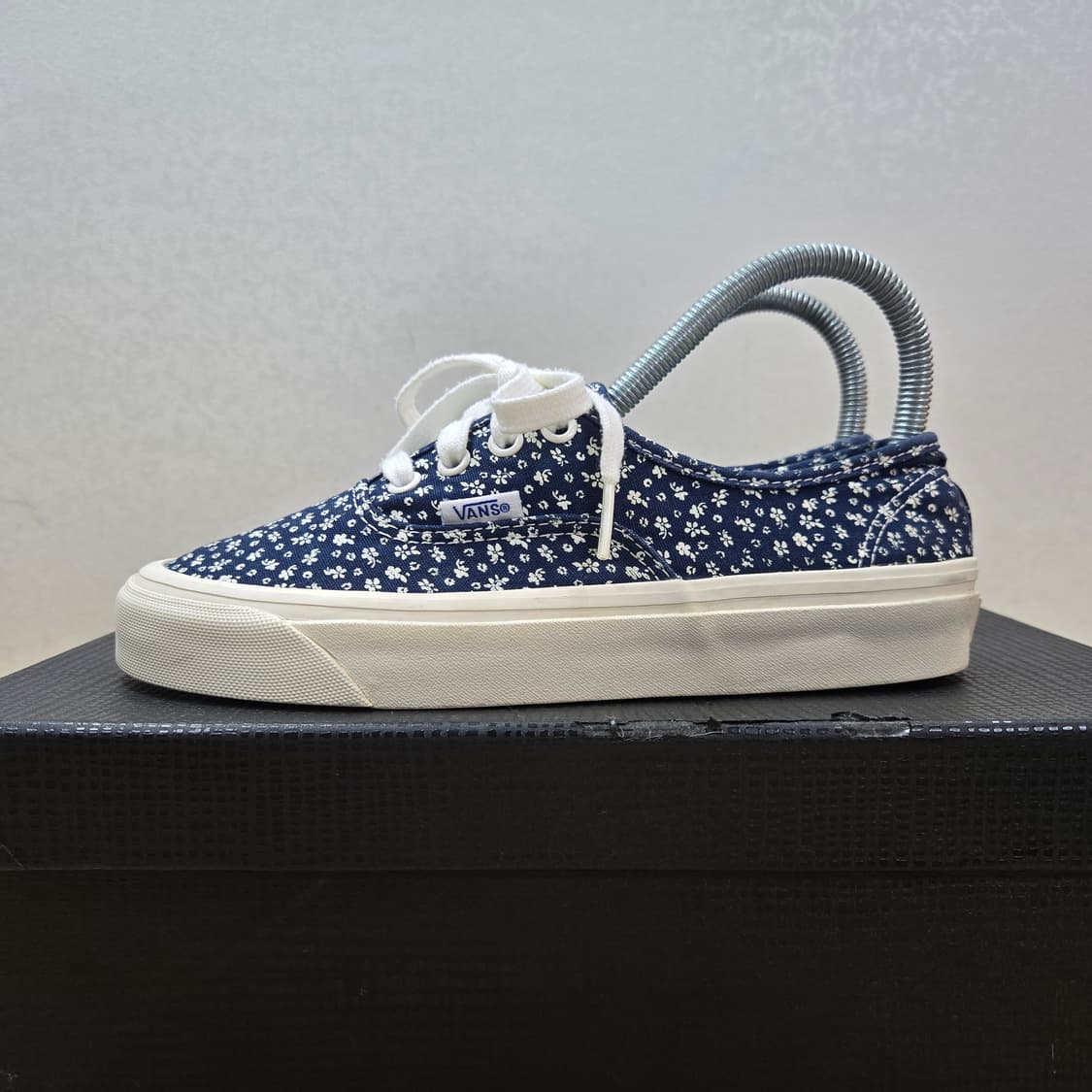 235 반스 애너하임 44DX 어센틱 플라워 상품이미지3