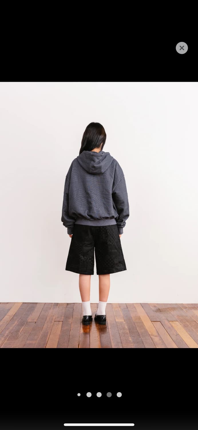 유민하 Thin Stripe Hoodie (Monochrome) 상품이미지5