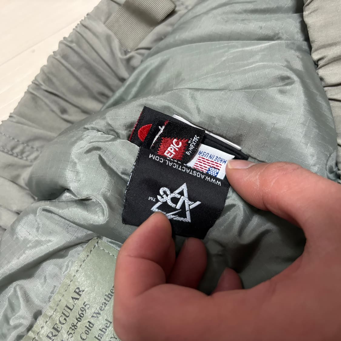 미군 오리지날 ecwcs 레벨7 팬츠 와일드띵스 프리마로프트 상품이미지5