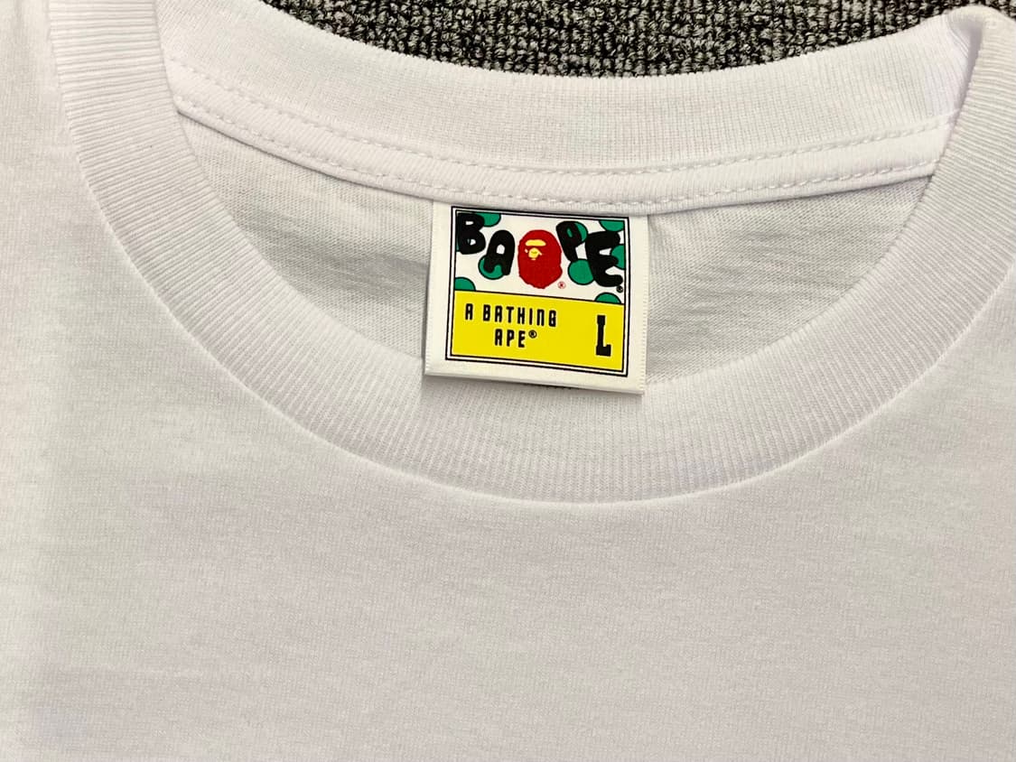 [100] 베이프 반팔티 새제품 L 상품이미지3