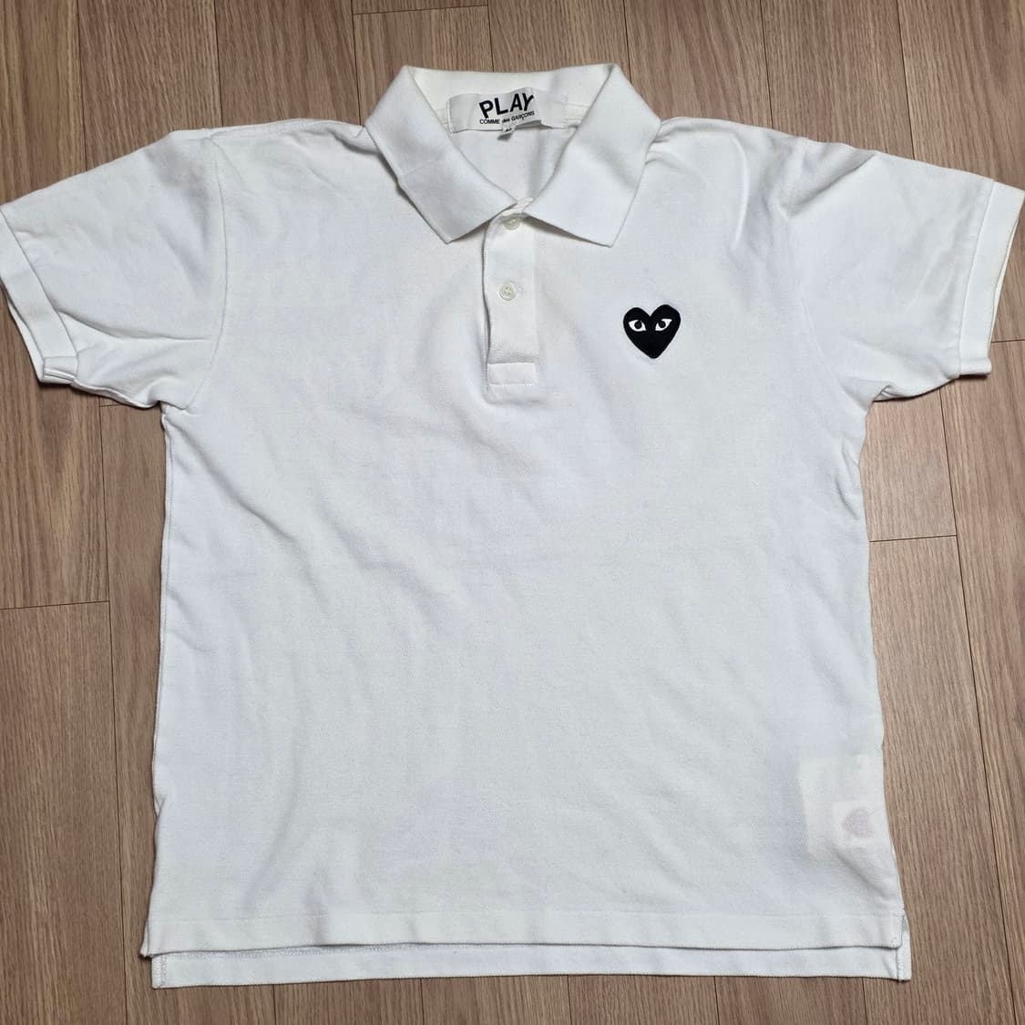 M) 꼼데가르송 블랙 와펜 카라 반팔티 상품이미지1