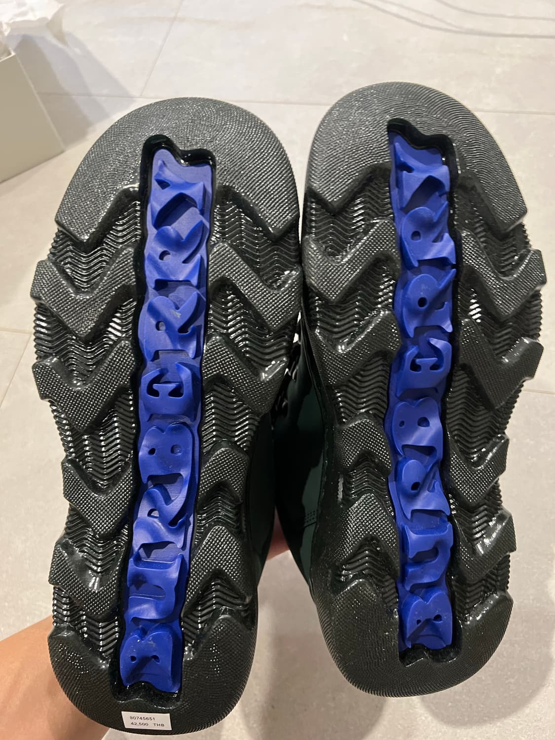 [새제품][41] 버버리 누벅 트랙부츠 상품이미지3