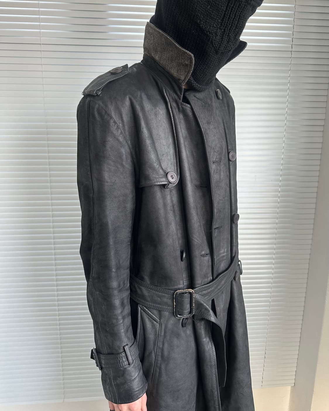 아이작 세럼 초기 아카이브 워싱 레더 코트 상품이미지5