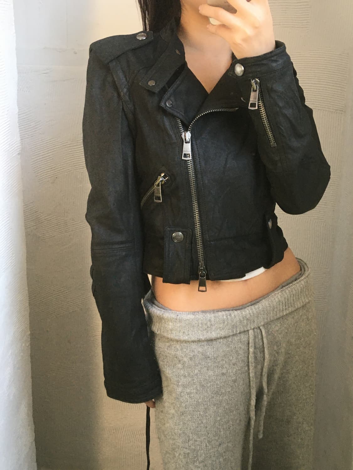 Burberry 버버리 브릿 블랙 레더 크롭 자켓 상품이미지1