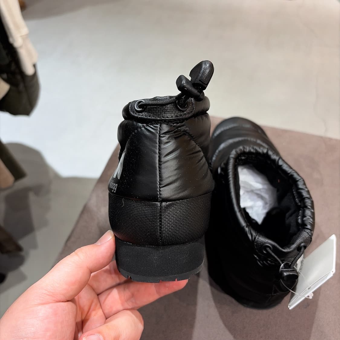 (정품/새상품) KLOGG 클로그 여성 블랙 퍼피 미니 패딩 부츠 상품이미지3