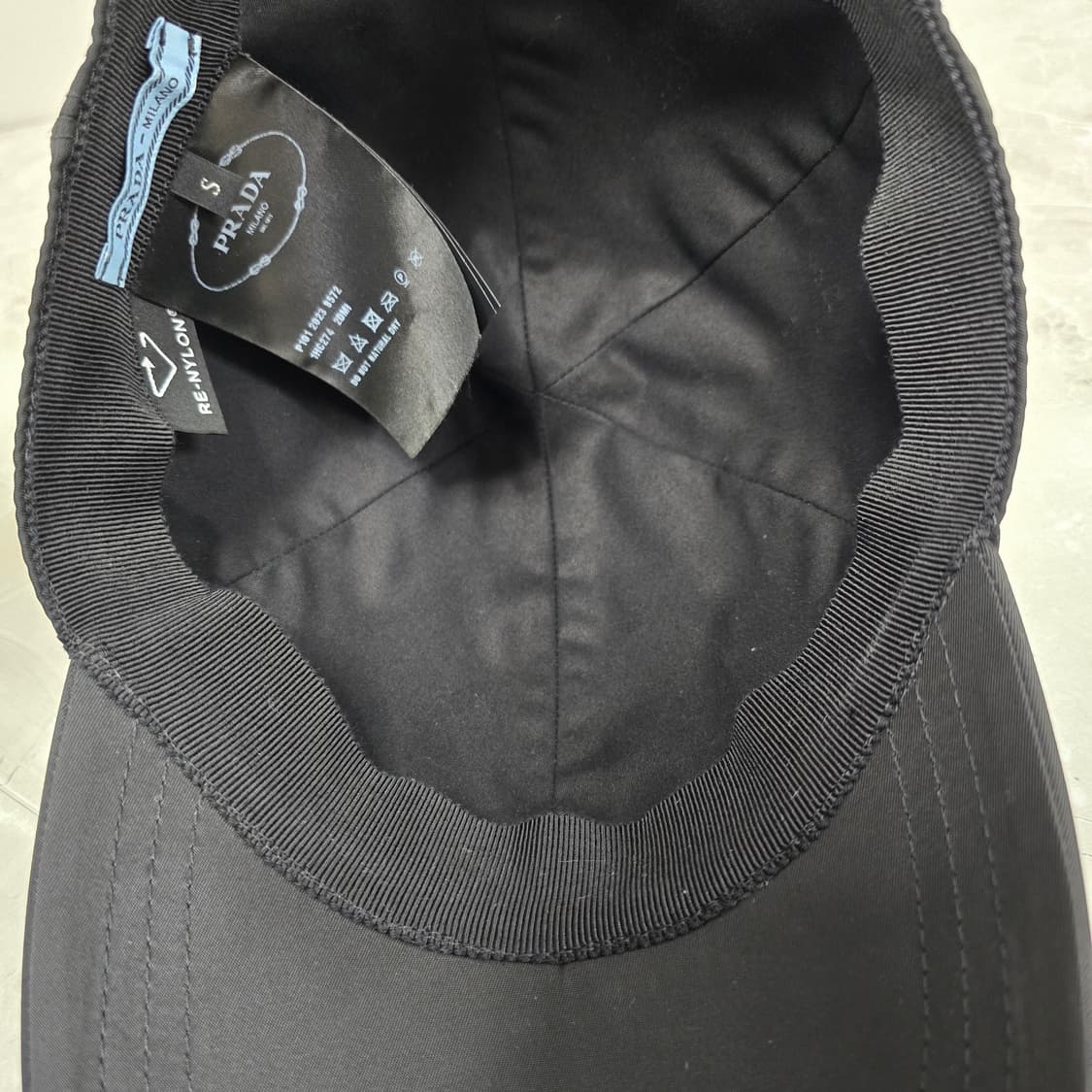 프라다 리나일론 볼캡 모자 s사이즈 판매 상품이미지7