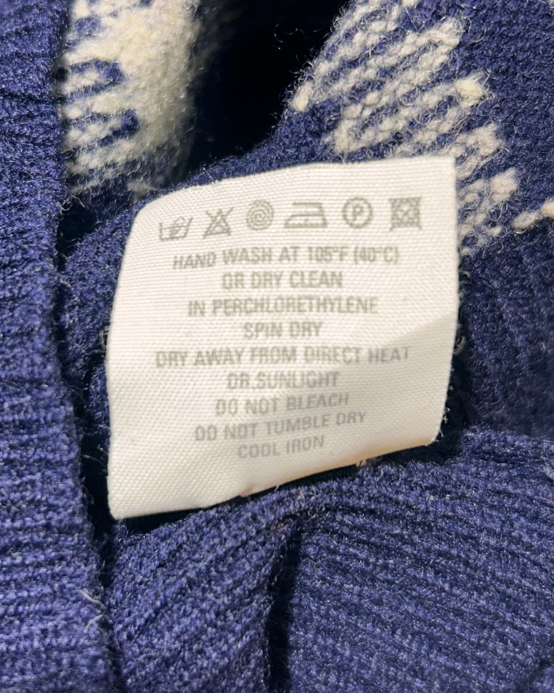 XS 버버리 클래식 노바체크 네이비 램스울 니트 상품이미지6