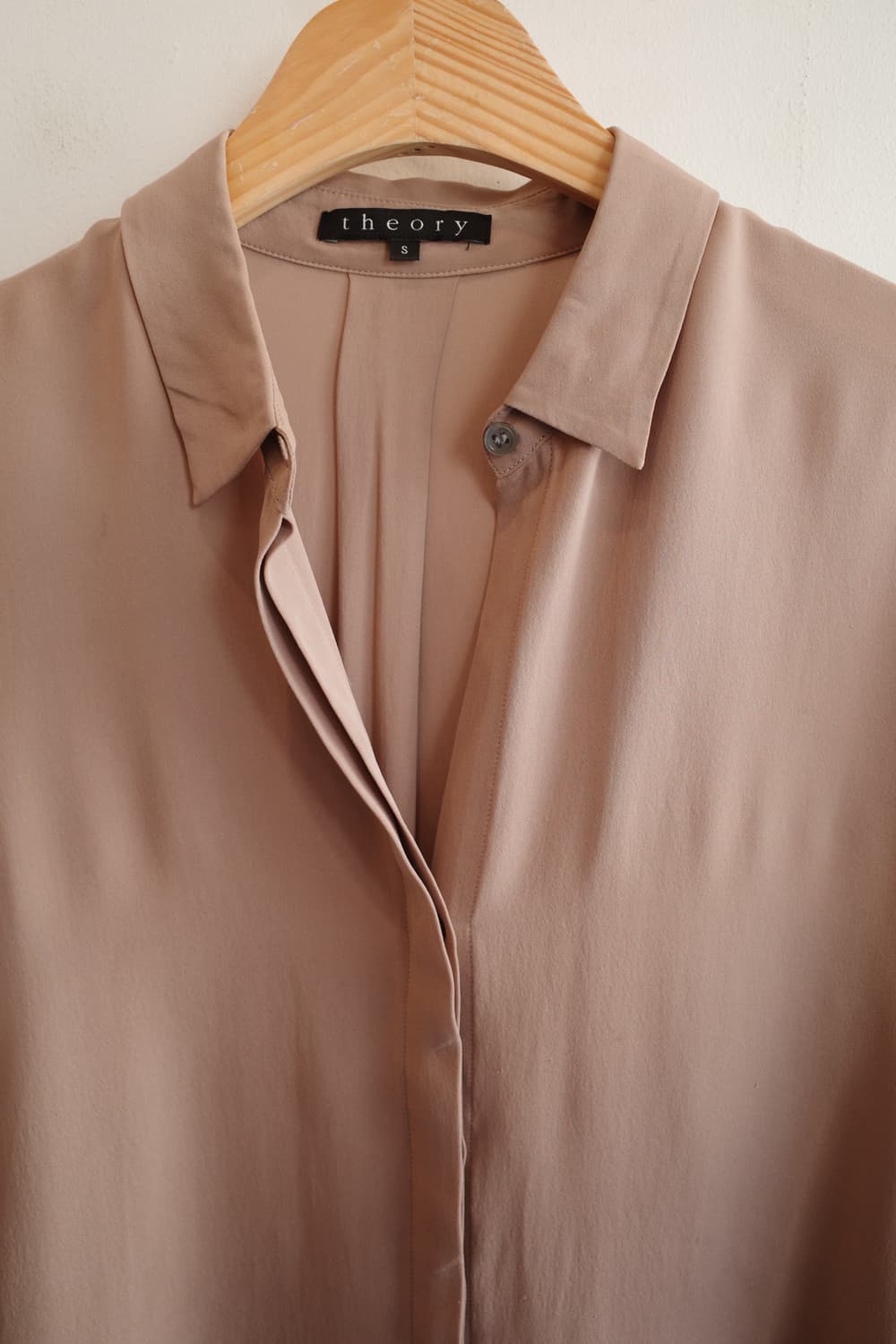 theory 띠어리 실크100 블라우스 (MADE IN JAPAN) 상품이미지4