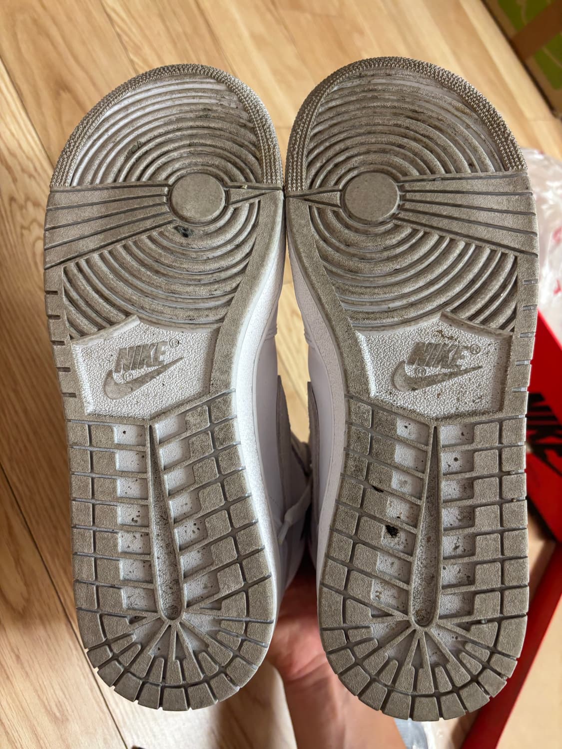 [275] 조던 1 하이 85 뉴트럴 그레이 상품이미지10