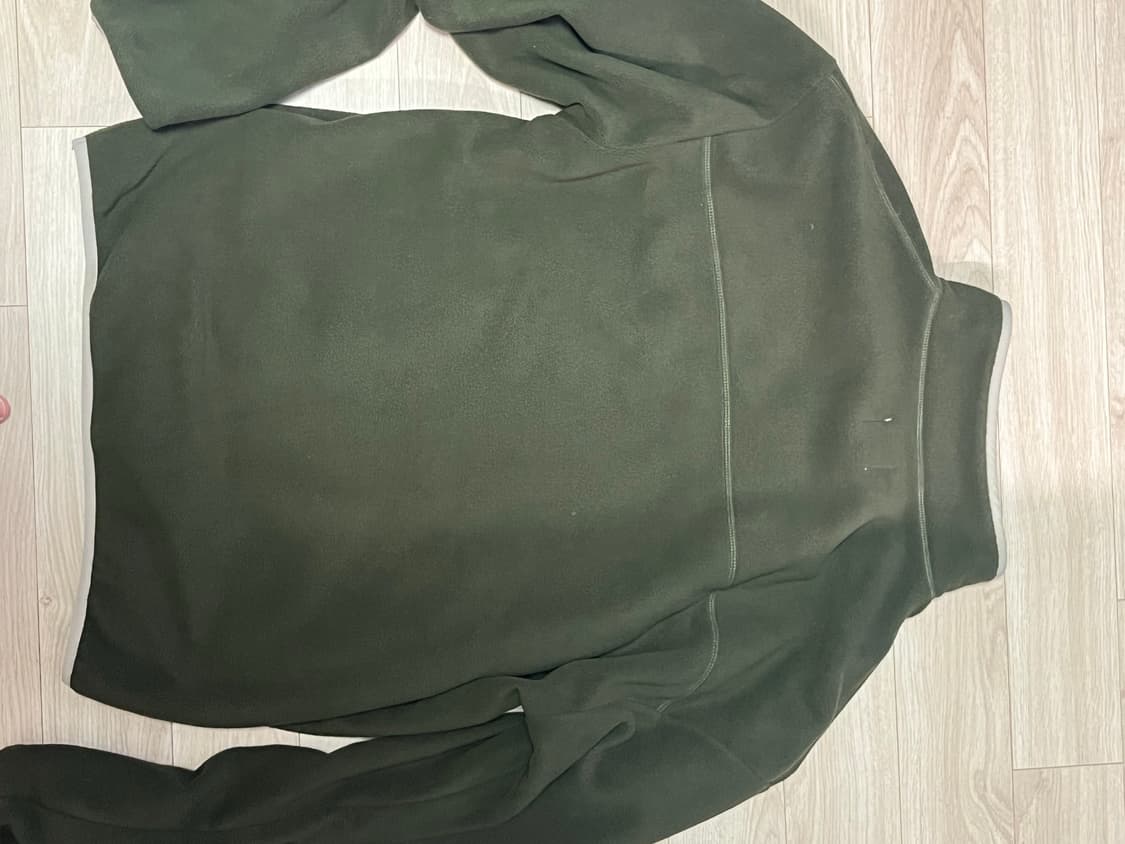 더콜디스트모먼트 하프 버튼 플리스 카키 L사이즈 상품이미지4