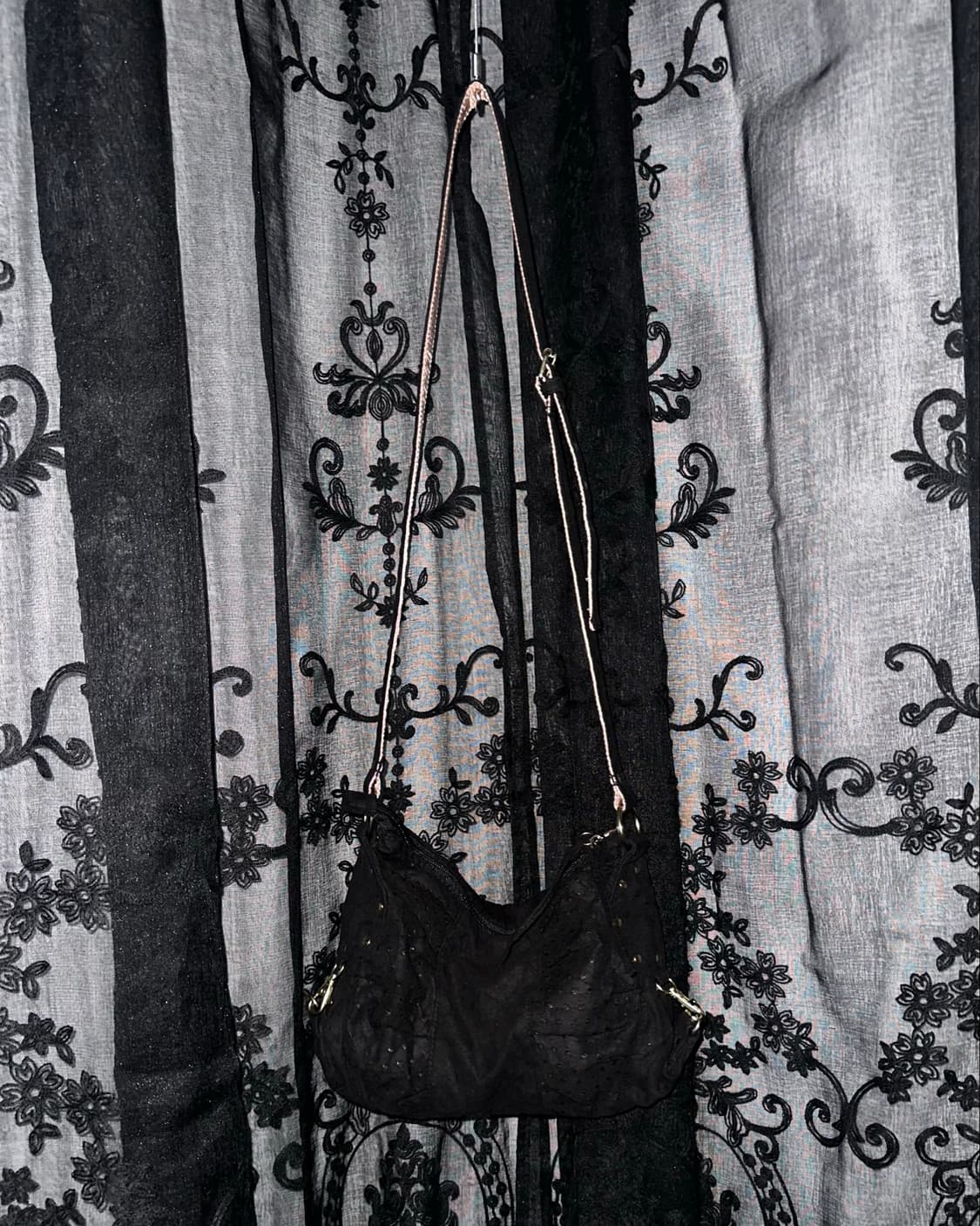 Lovely black cross bag 상품이미지1