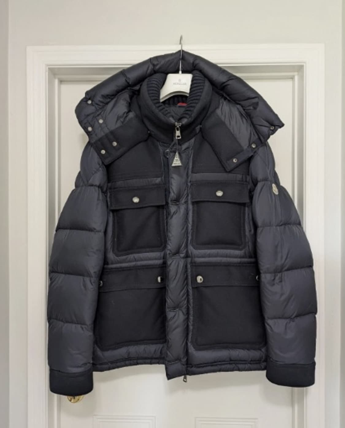 [정품] 몽클레어 레더 믹스 투톤 패딩 XL 블랙   상품이미지1