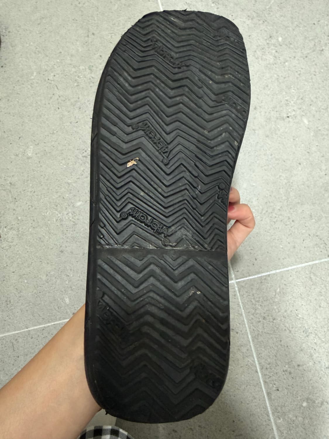 보테가베네타 인트레치아토 블랙 슬리퍼 상품이미지2