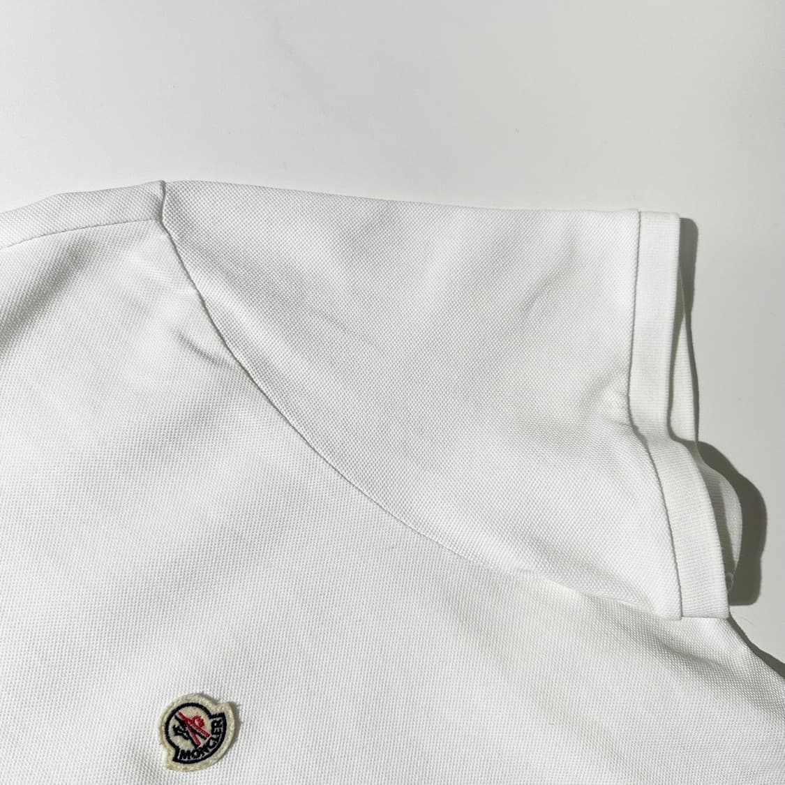 몽클레어 로고 패치 폴로 피케 반팔 티셔츠 상품이미지5