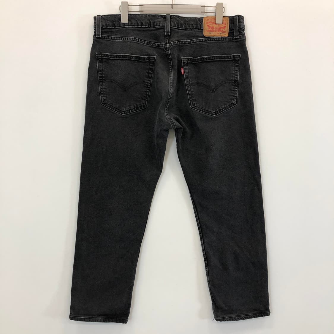 리바이스 502 크롭 블랙데님진 36 인치 상품이미지3