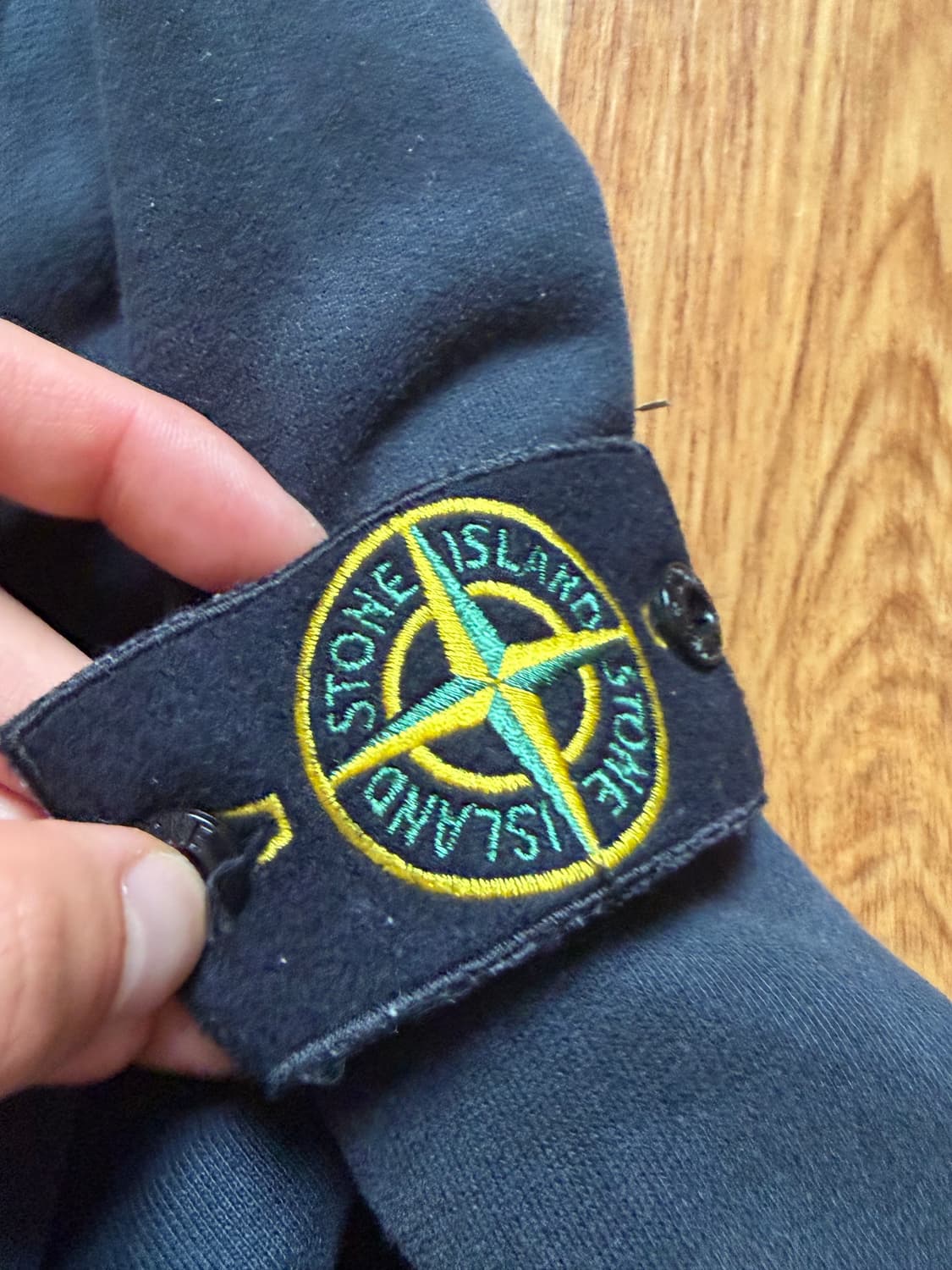 스톤아일랜드 22FW 블랙 맨투맨 M사이즈 상품이미지3