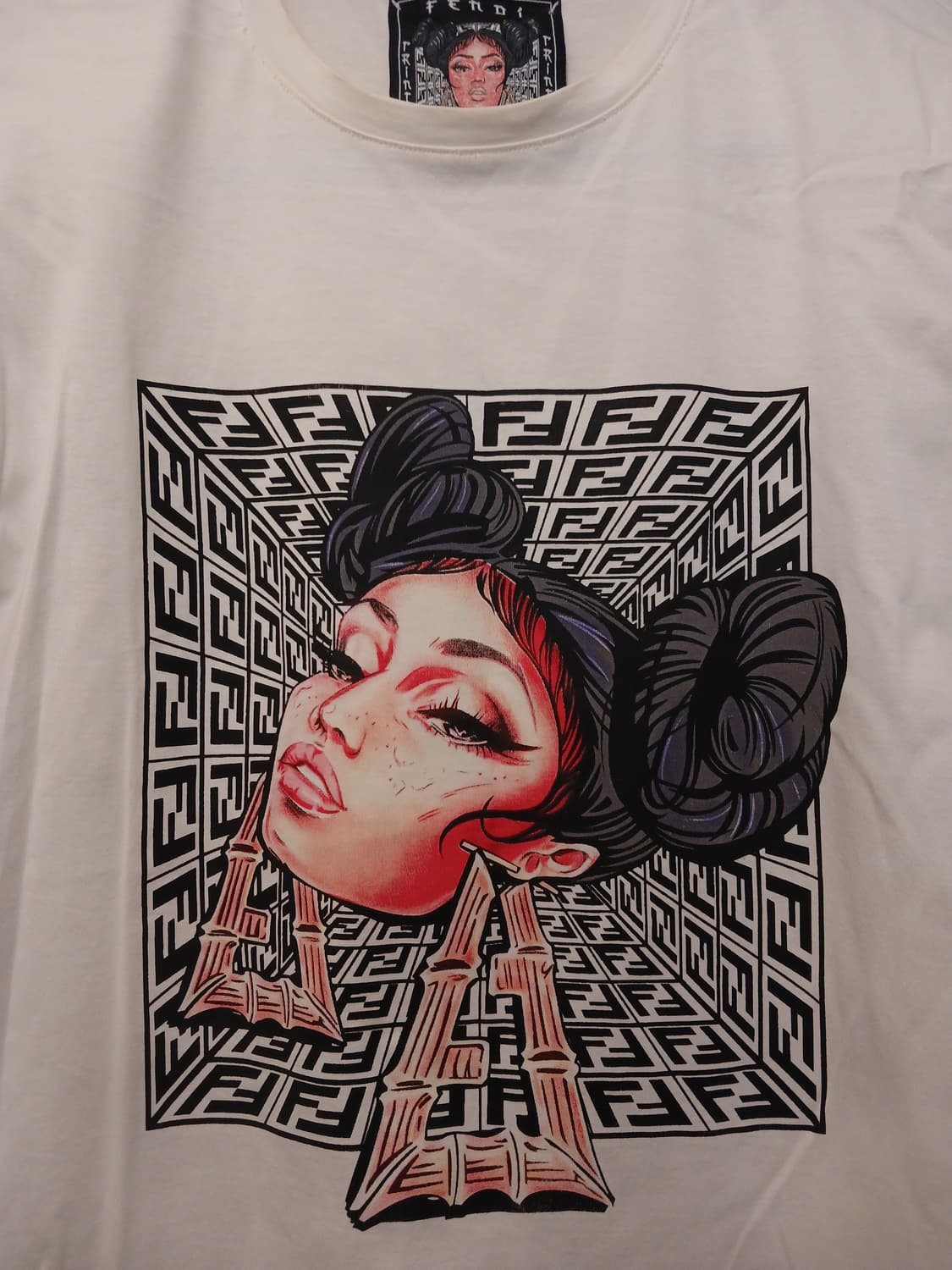 펜디 정품 여성 프린팅 반팔 S 사이즈 상품이미지3