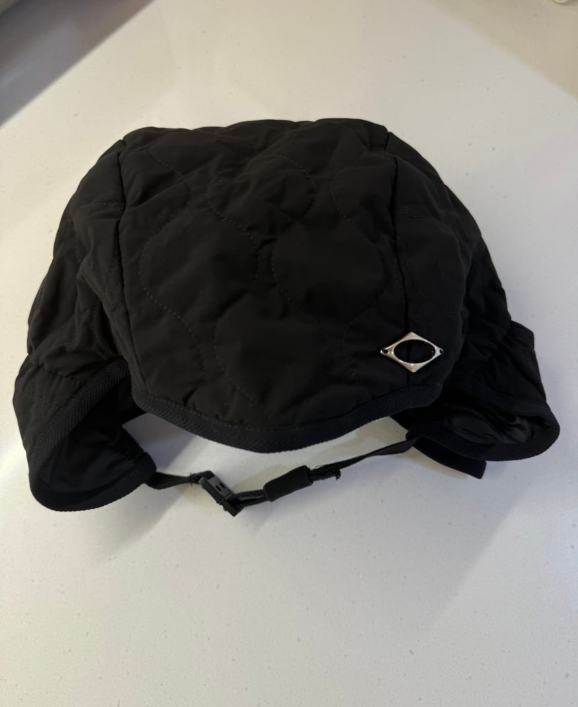 미스치프 퀼티드 푸퍼 햇 블랙 상품이미지3